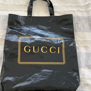 Gucci Logo Shopper Tote